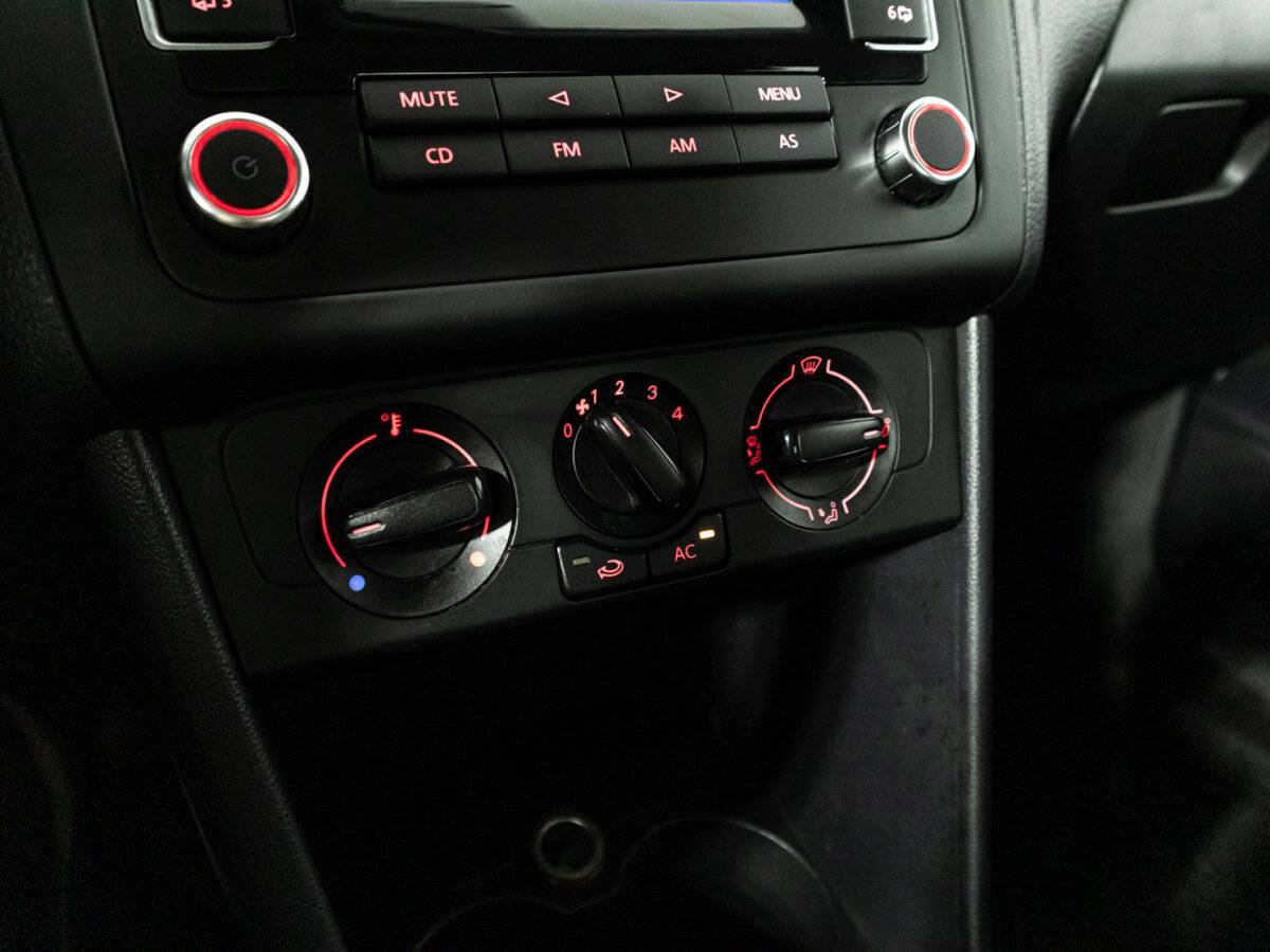 Volkswagen Polo б/у, 2012, Автоматическая. Фото: #15