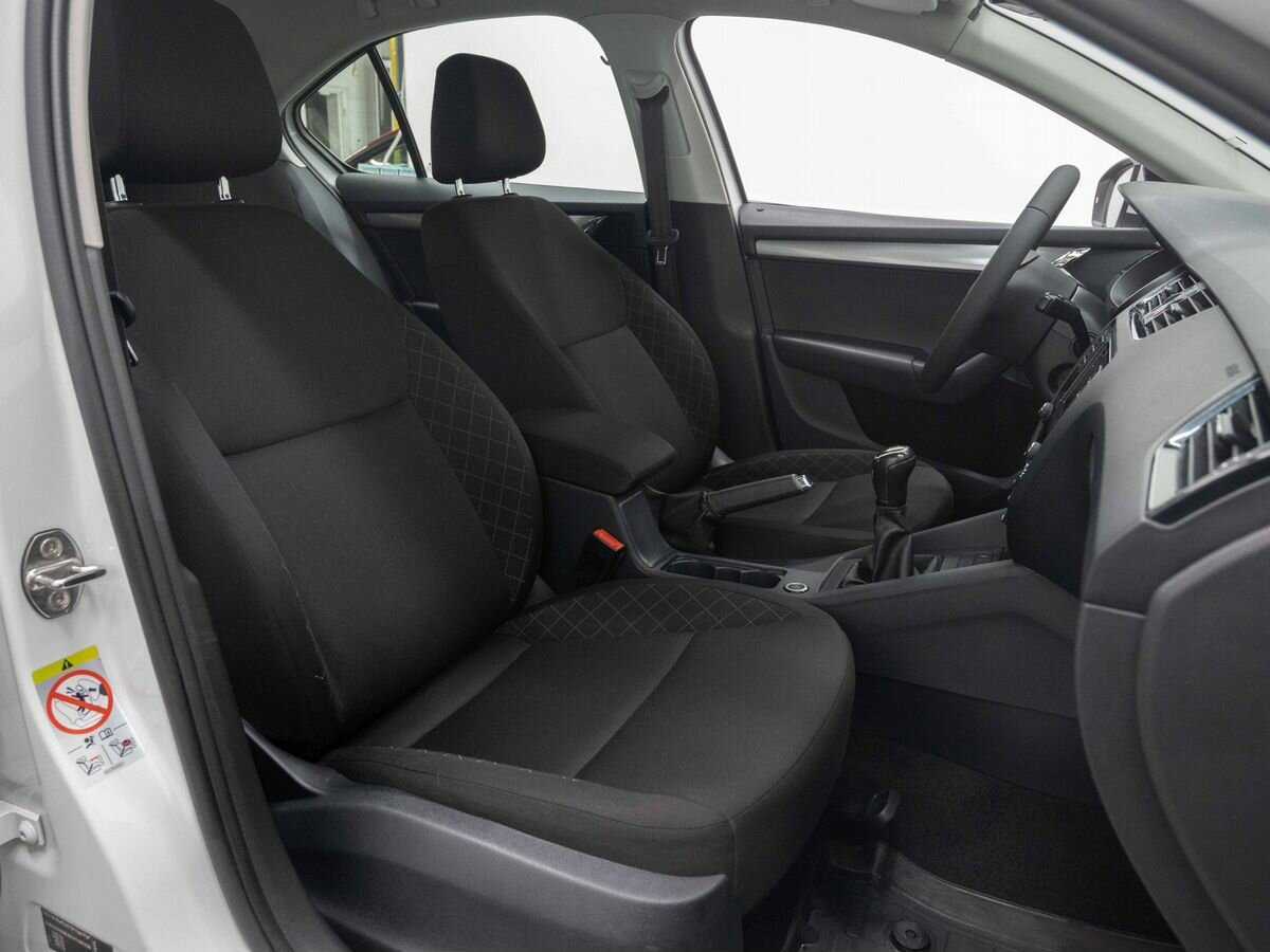 Skoda Octavia б/у, 2019, Механическая. Фото: #13