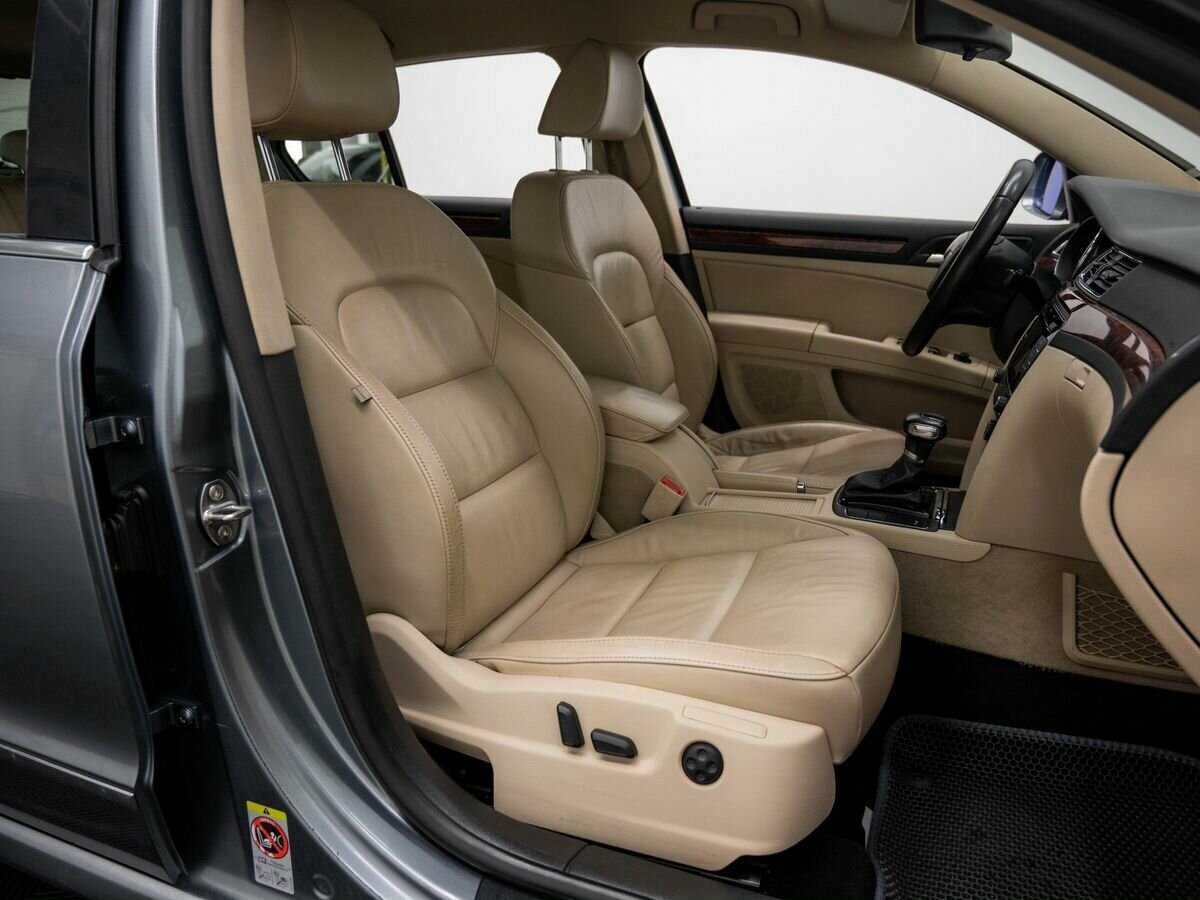 Skoda Superb б/у, 2012, Автоматическая. Фото: #7