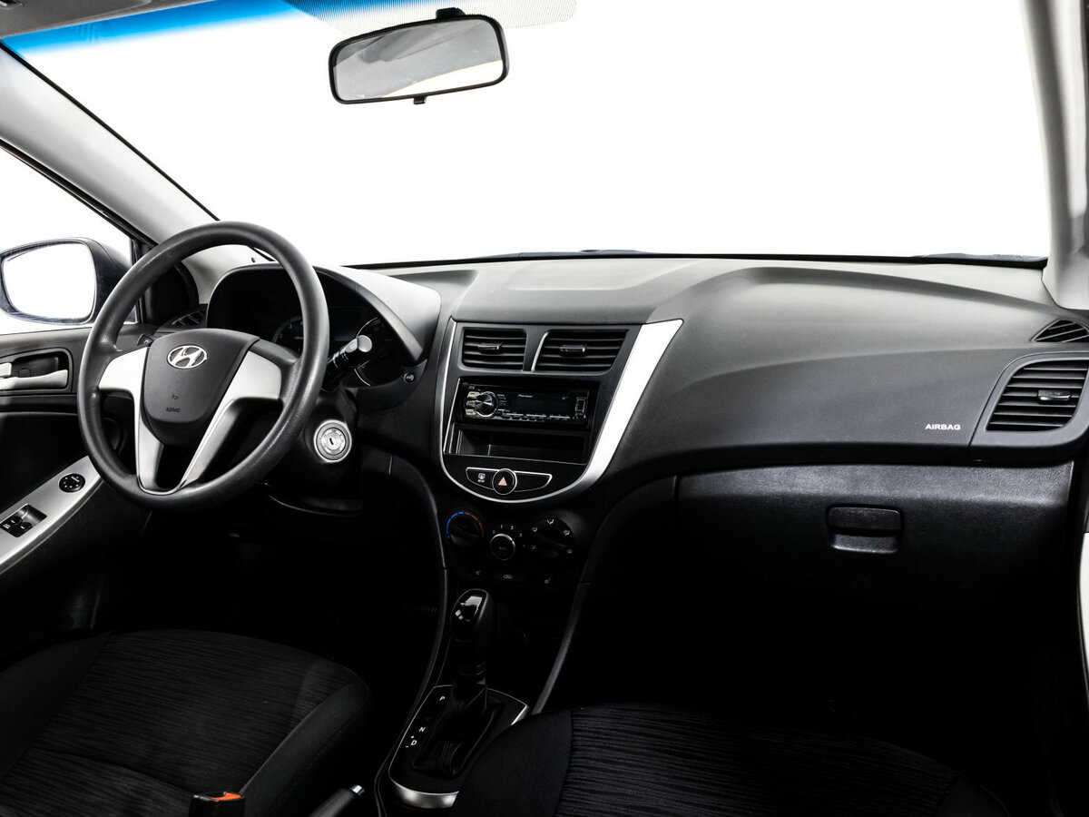 Hyundai Solaris б/у, 2015, Автоматическая. Фото: #6