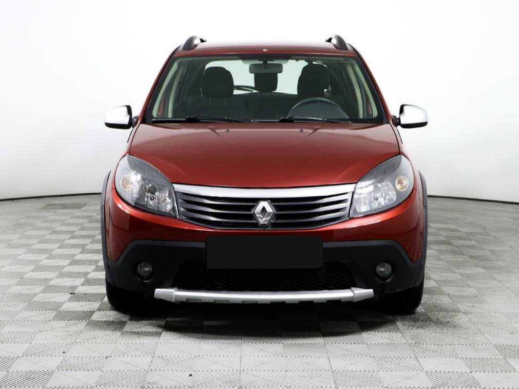Renault Sandero б/у, 2012, Механическая. Фото: #1