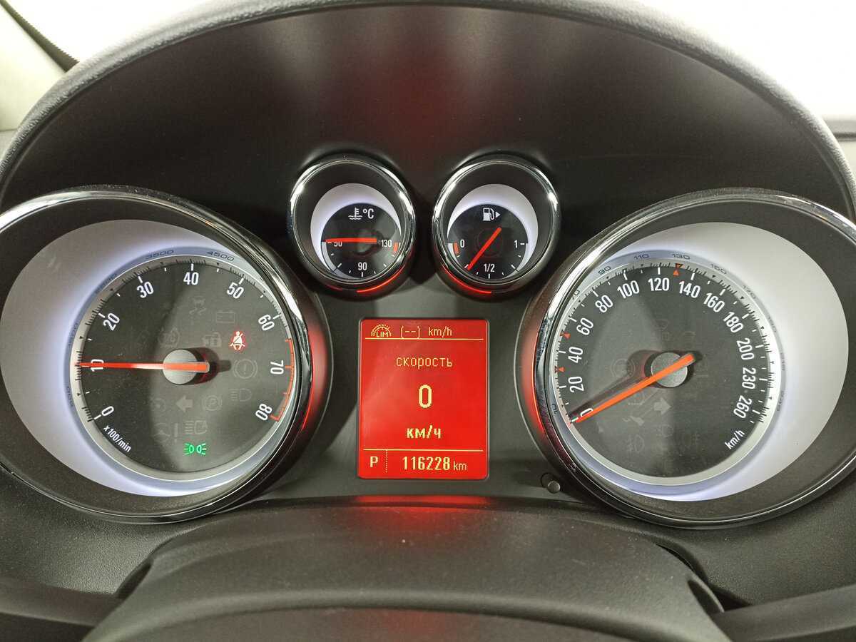 Opel Astra б/у, 2013, Автоматическая. Фото: #11