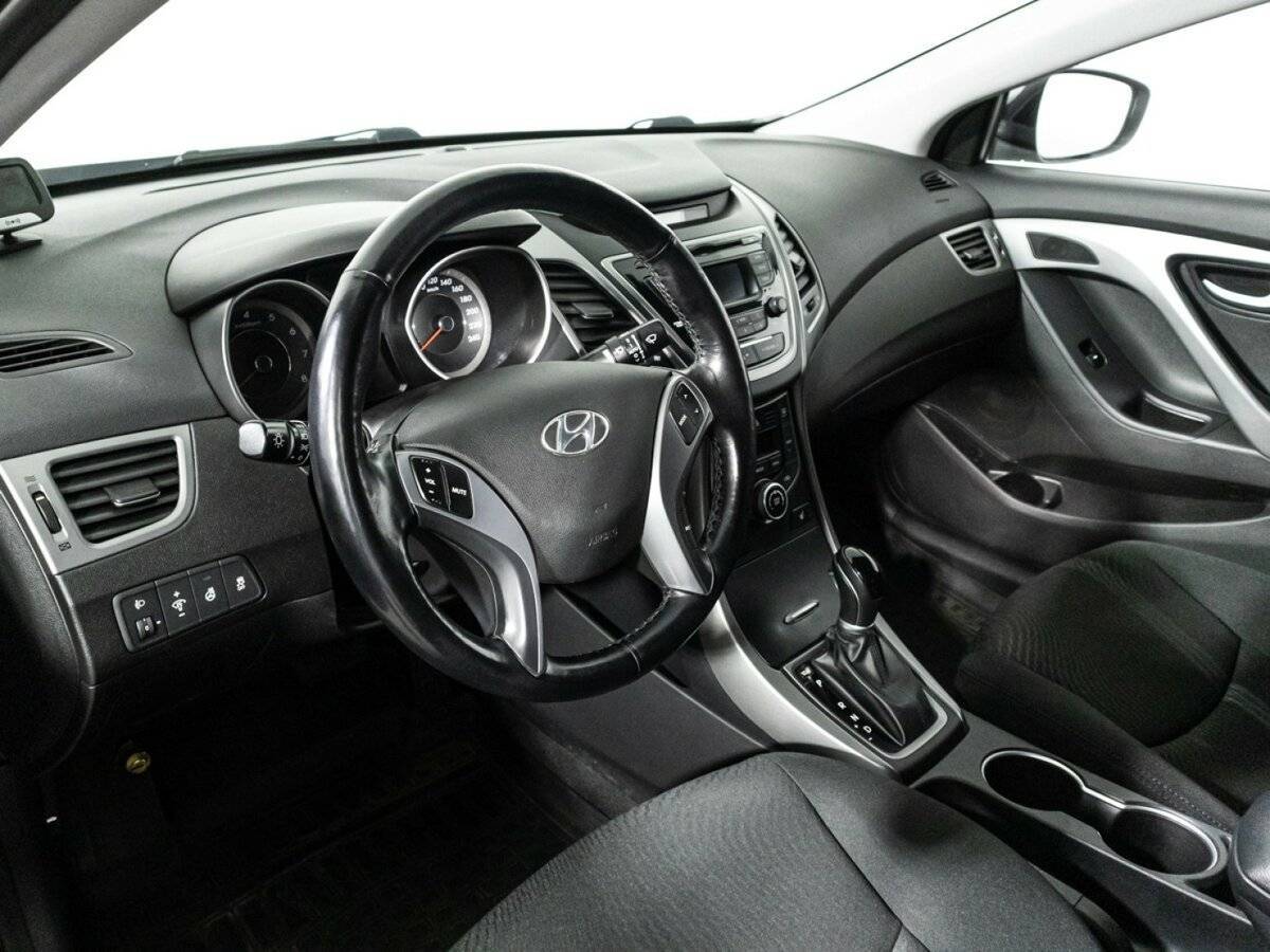 Hyundai Elantra б/у, 2015, Автоматическая. Фото: #10