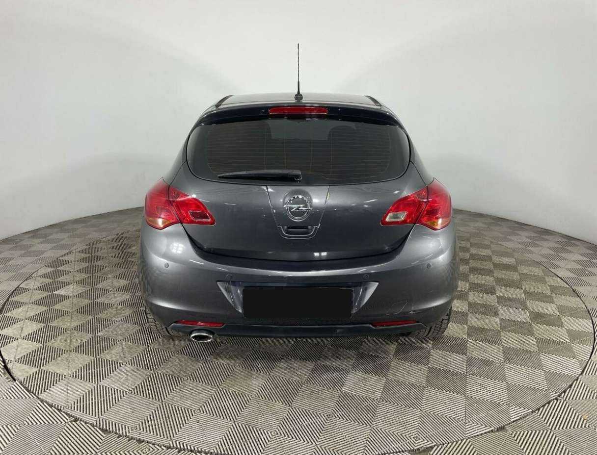 Opel Astra б/у, 2012, Автоматическая. Фото: #2