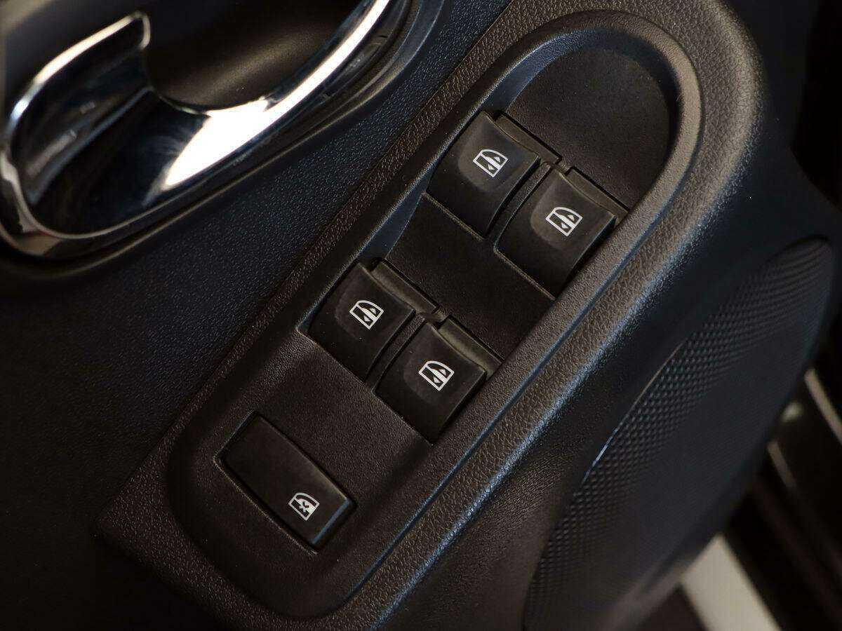 Nissan Terrano б/у, 2020, Механическая. Фото: #11