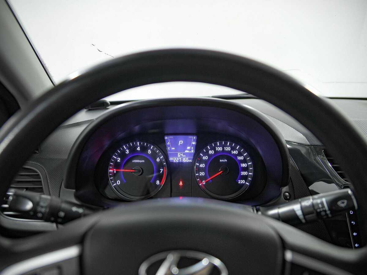 Hyundai Solaris б/у, 2012, Автоматическая. Фото: #5