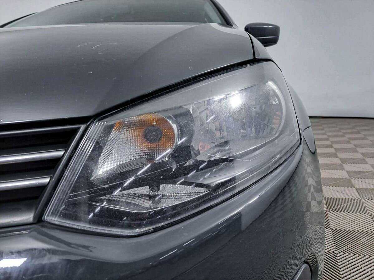 Volkswagen Polo б/у, 2012, Механическая. Фото: #16