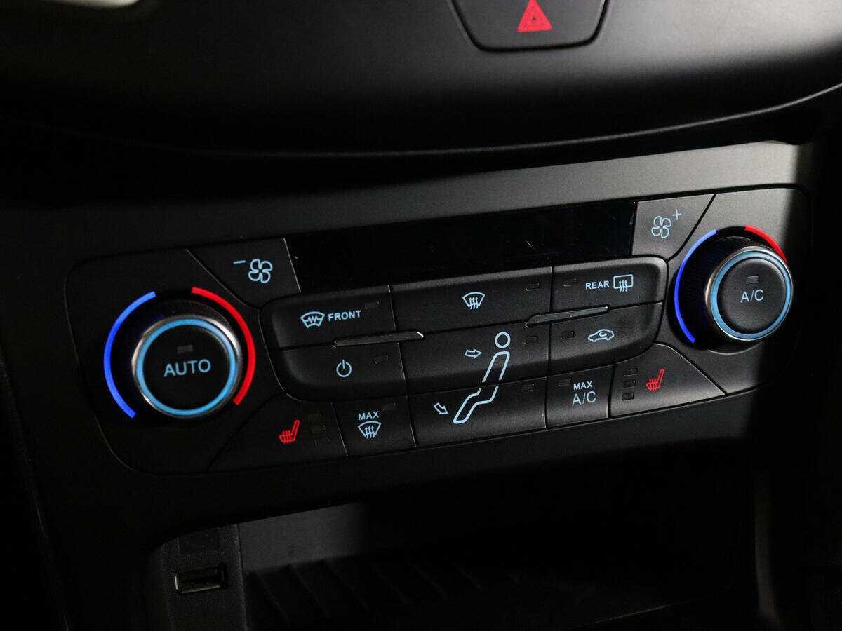 Ford Focus б/у, 2016, Автоматическая. Фото: #15