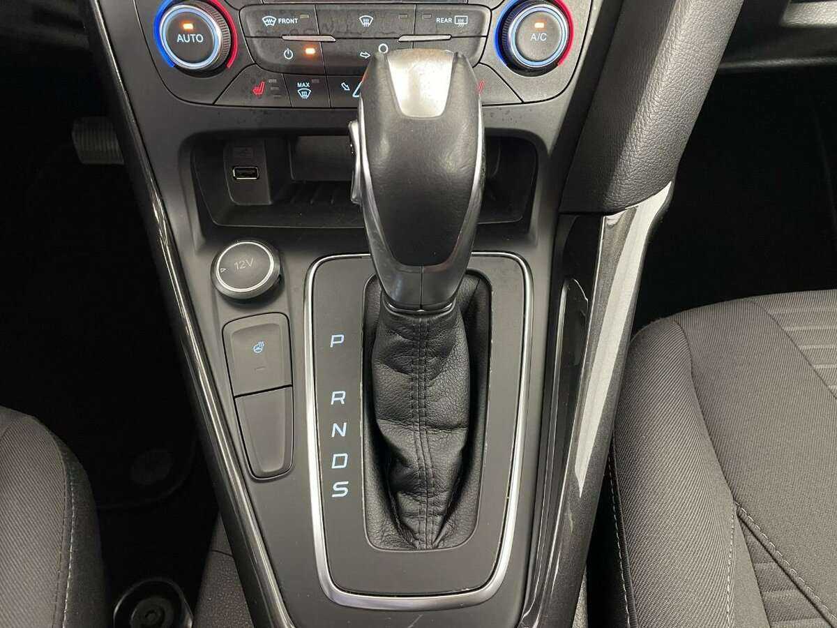 Ford Focus б/у, 2017, Автоматическая. Фото: #12