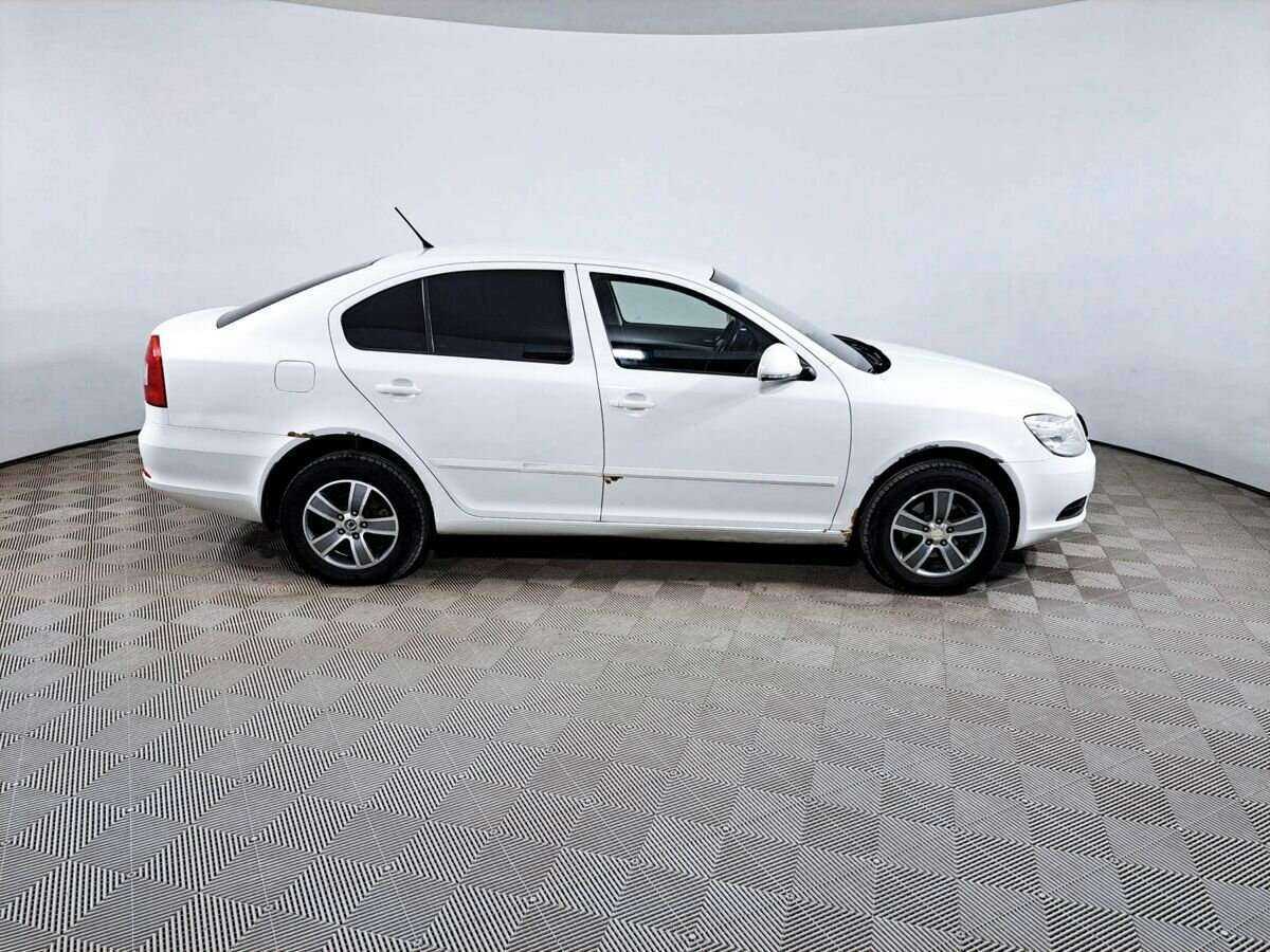 Skoda Octavia б/у, 2012, Механическая. Фото: #3