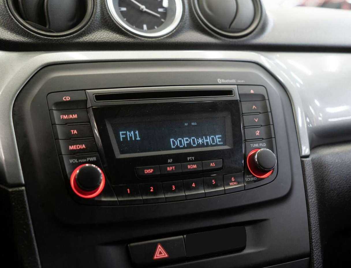 Suzuki Vitara б/у, 2015, Автоматическая. Фото: #10