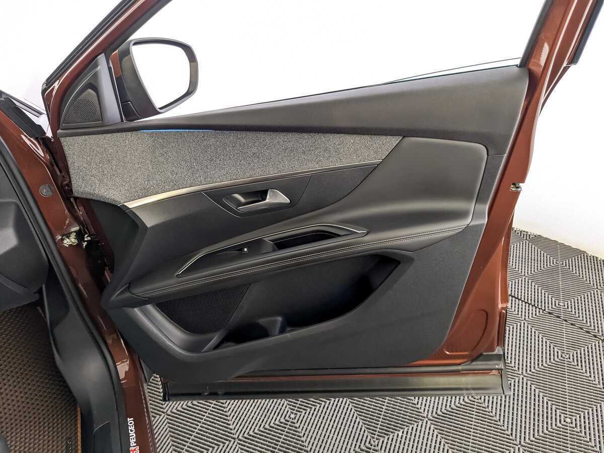 Peugeot 3008 б/у, 2017, Автоматическая. Фото: #23