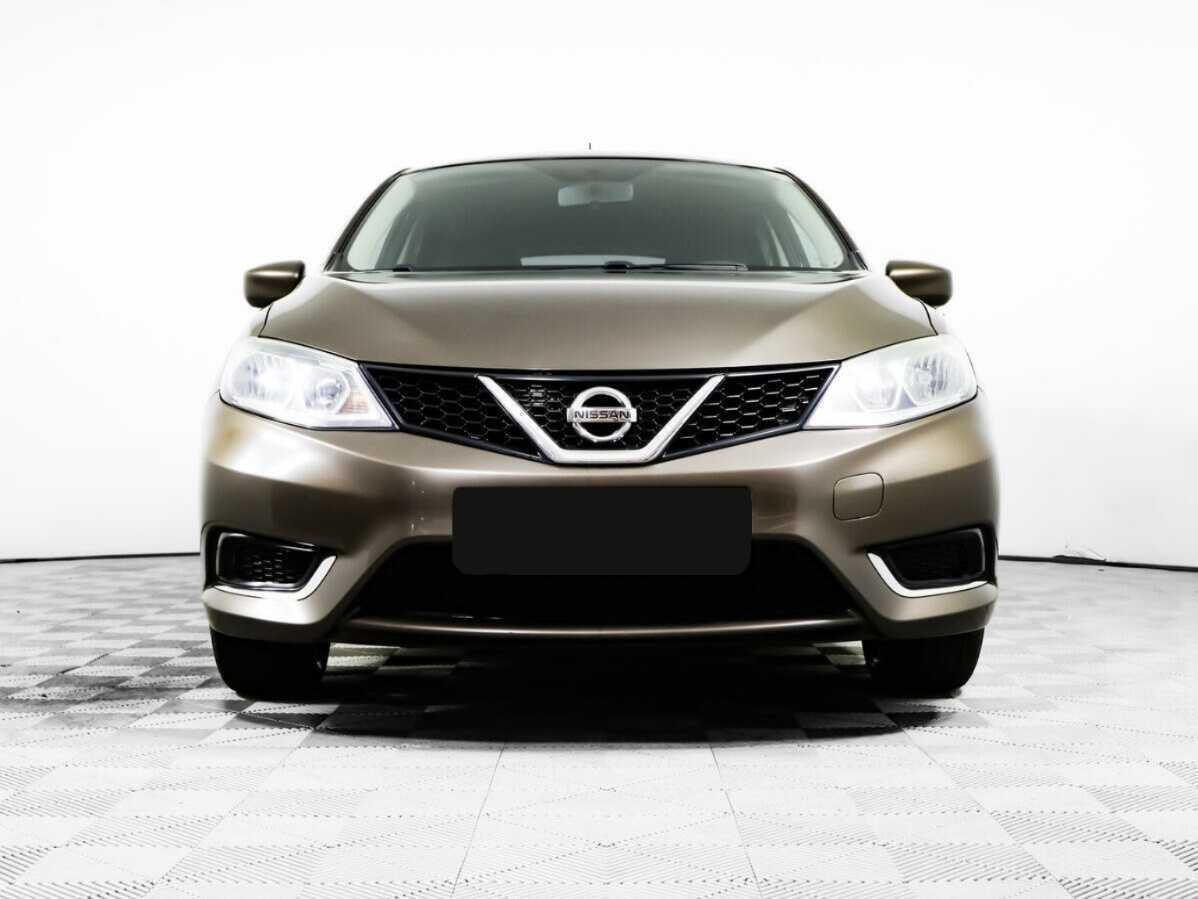 Nissan Tiida б/у, 2015, Вариатор. Фото: #1