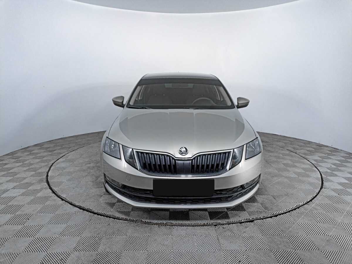 Skoda Octavia б/у, 2019, Механическая. Фото: #1
