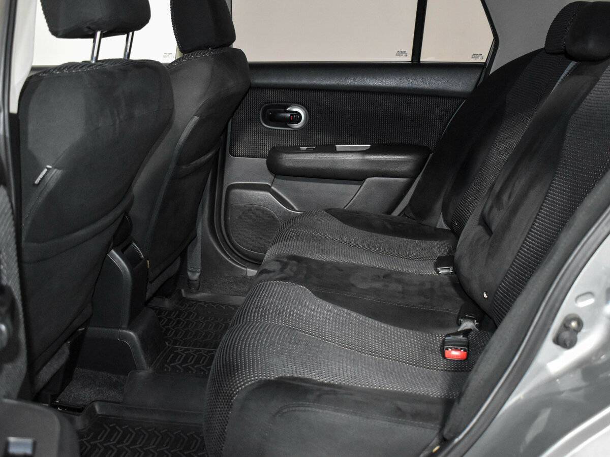 Nissan Tiida б/у, 2013, Механическая. Фото: #10