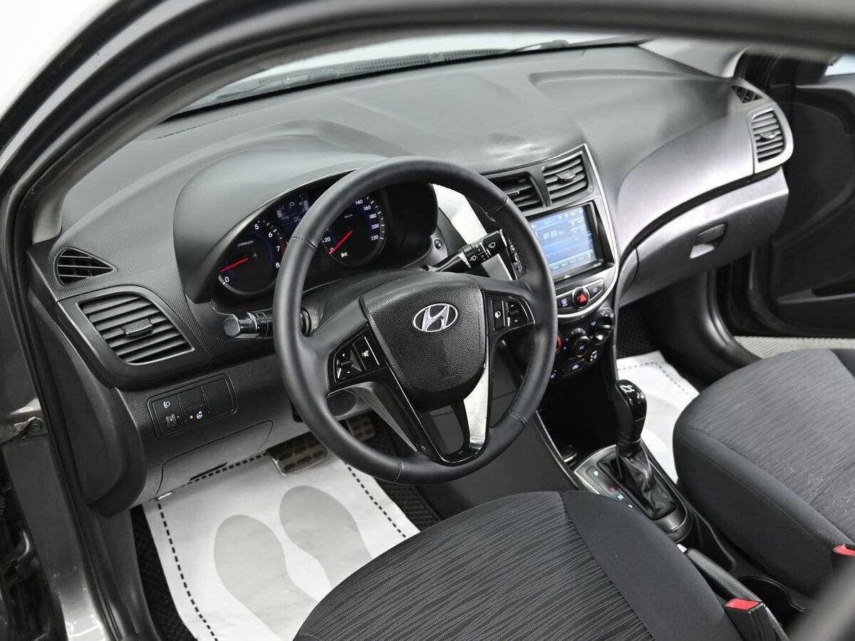 Hyundai Solaris б/у, 2014, Автоматическая. Фото: #6