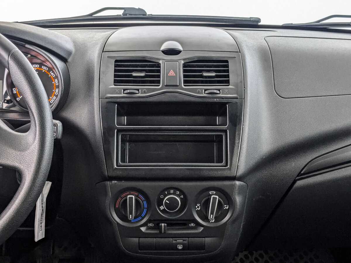 Lada (ВАЗ) Granta б/у, 2020, Механическая. Фото: #11