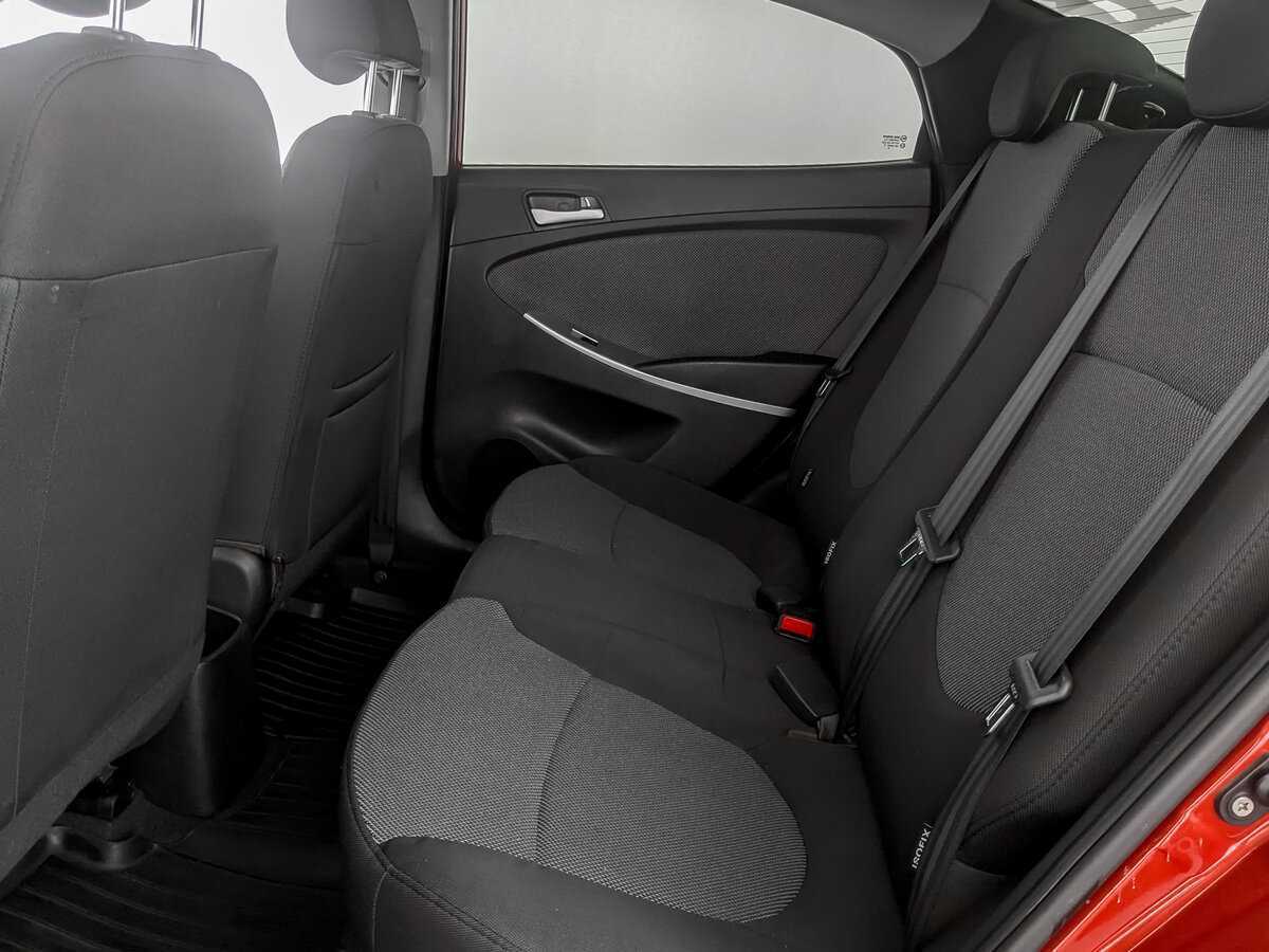 Hyundai Solaris б/у, 2012, Механическая. Фото: #9