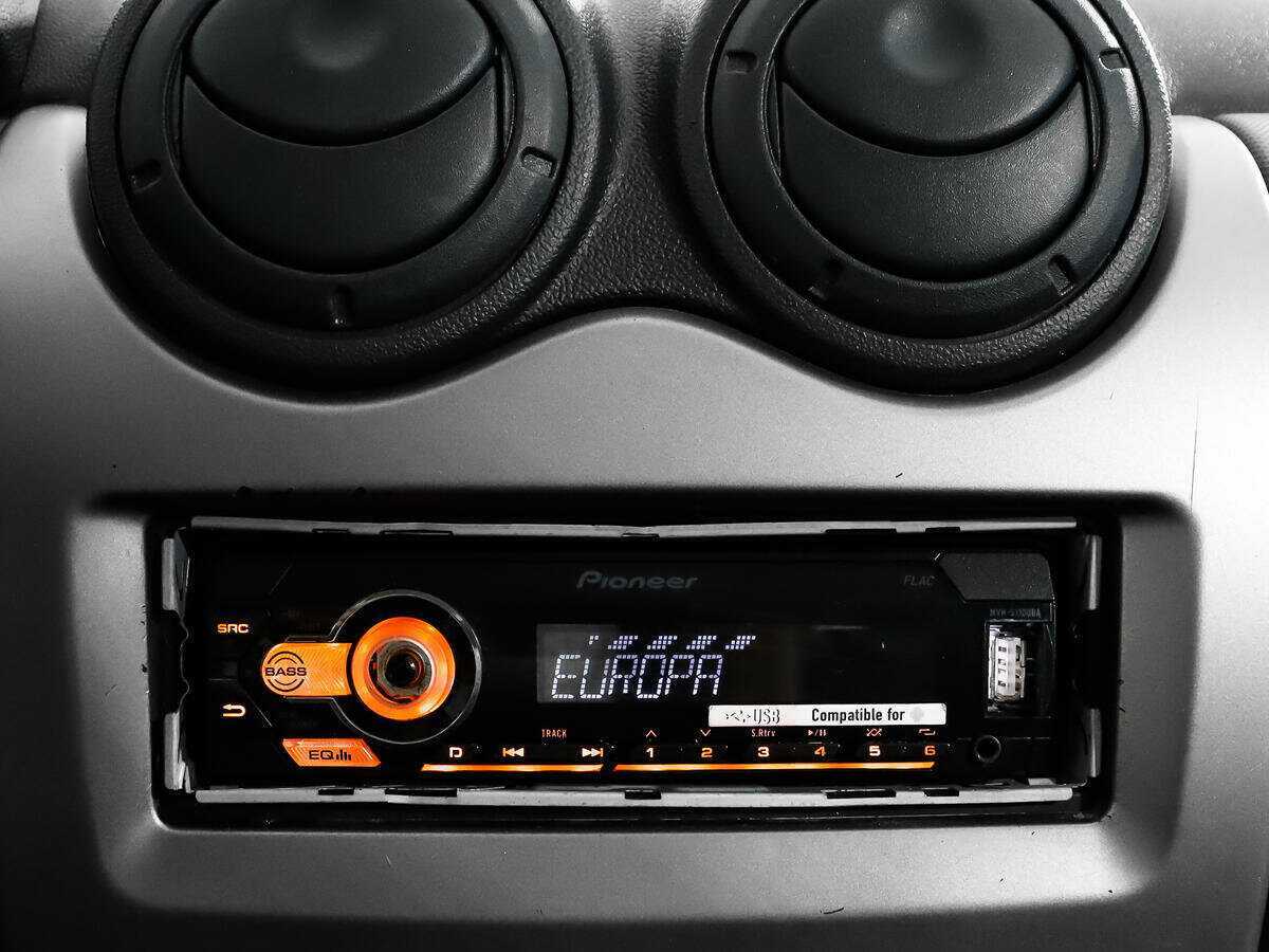 Renault Sandero б/у, 2013, Механическая. Фото: #12