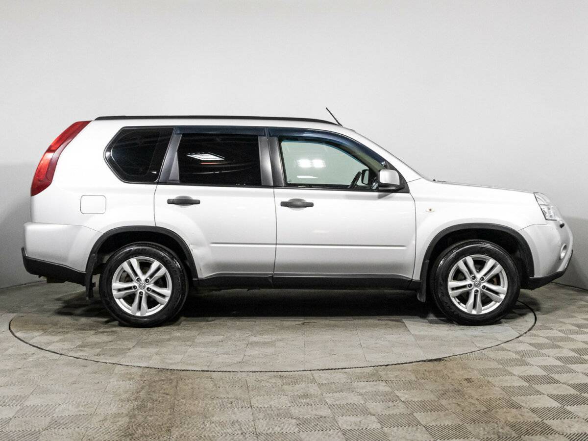 Nissan X-Trail б/у, 2014, Механическая. Фото: #3
