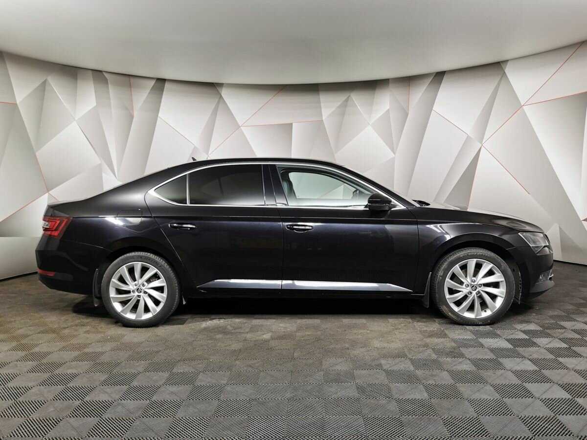 Skoda Superb б/у, 2017, Роботизированная. Фото: #5
