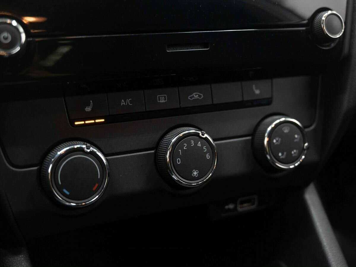 Skoda Octavia б/у, 2019, Механическая. Фото: #19