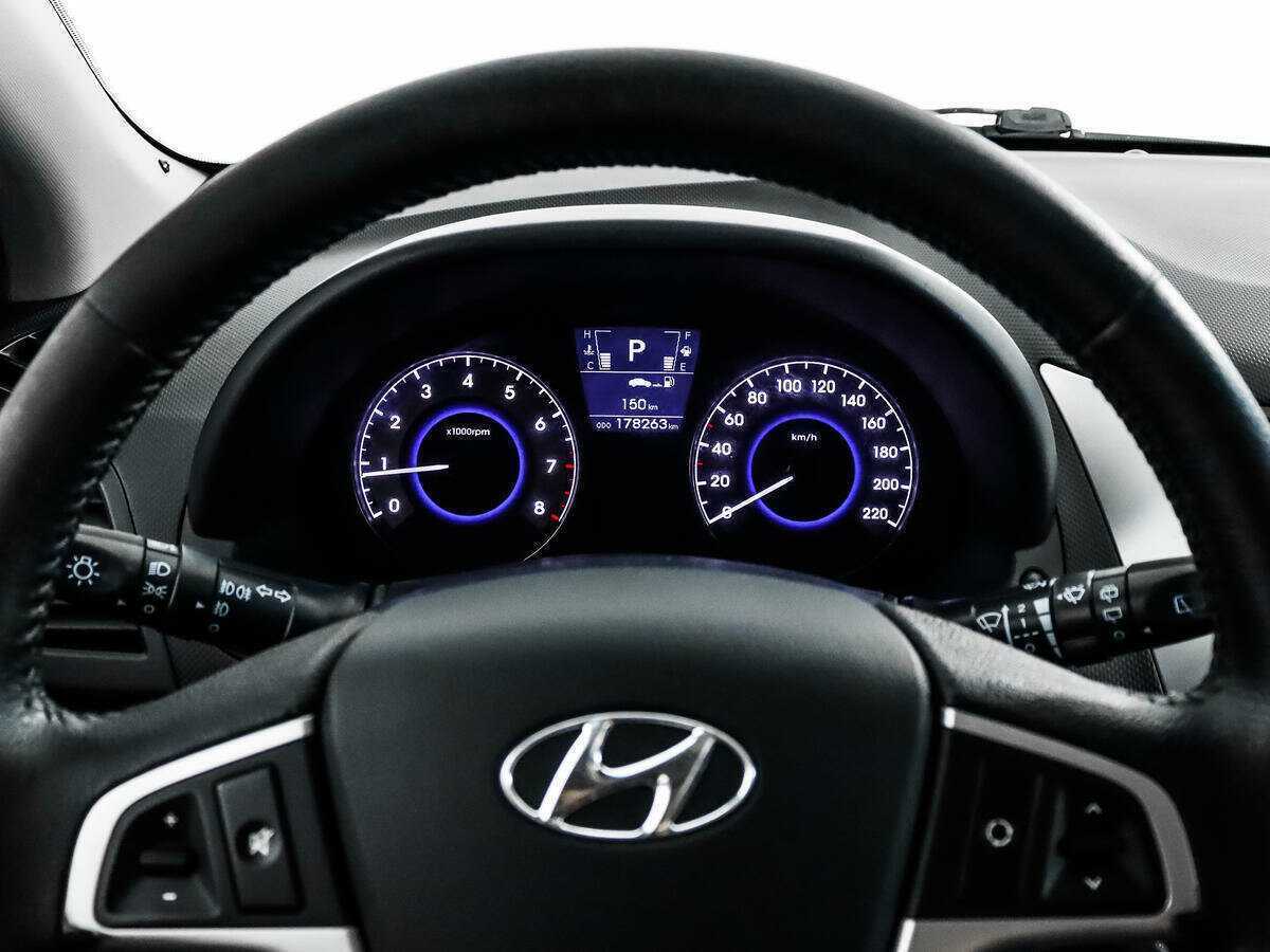 Hyundai Solaris б/у, 2012, Автоматическая. Фото: #14