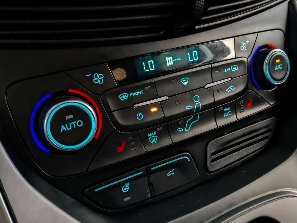 Ford Kuga б/у, 2016, Автоматическая. Фото: #24