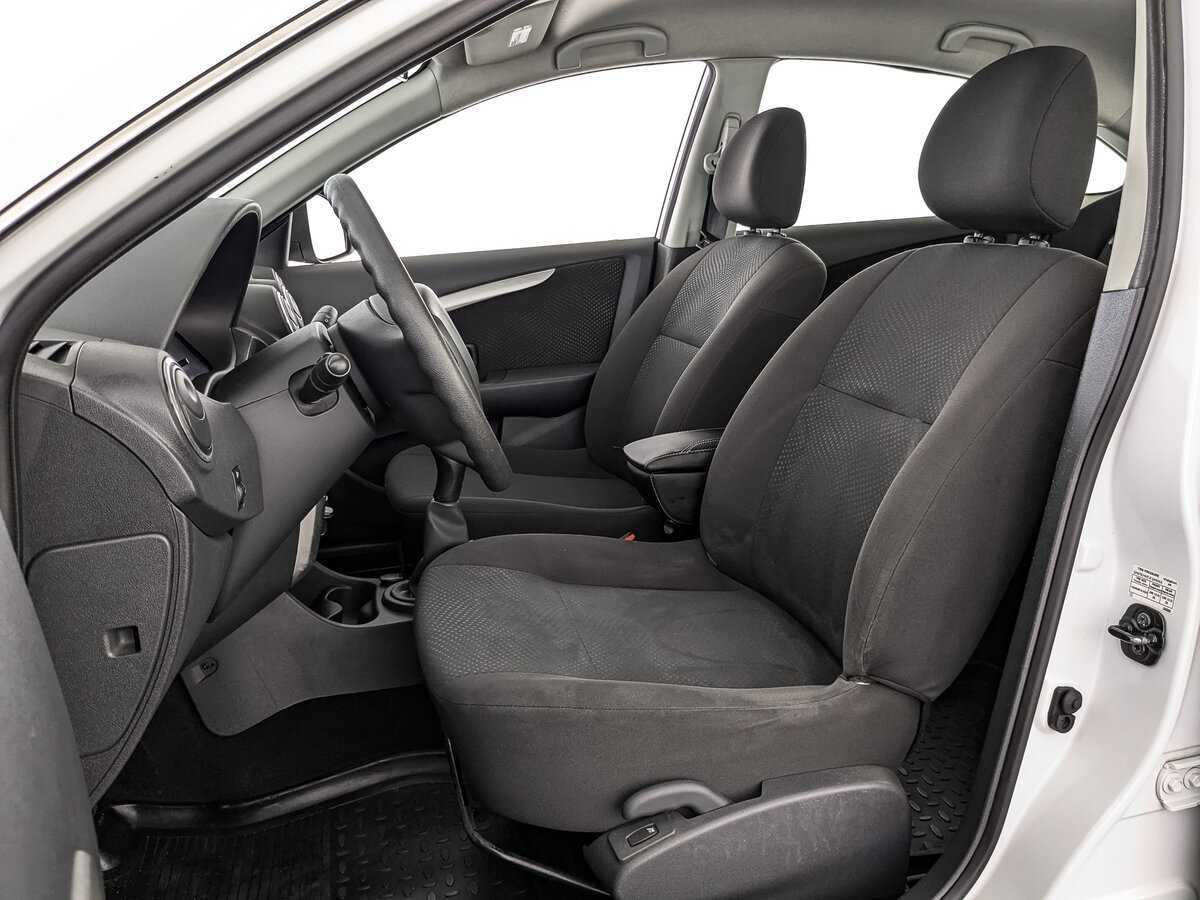 Nissan Almera б/у, 2015, Механическая. Фото: #15