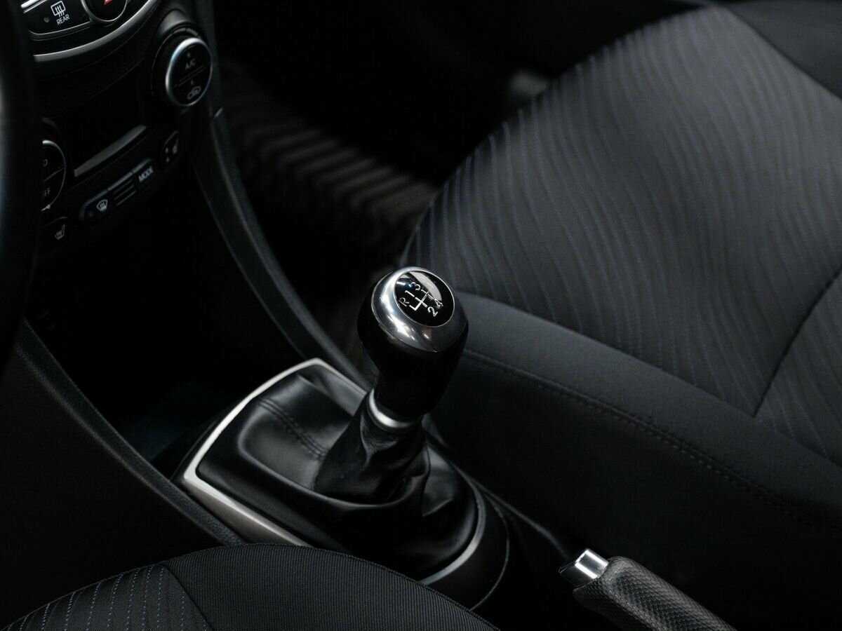 Hyundai Solaris б/у, 2016, Механическая. Фото: #17