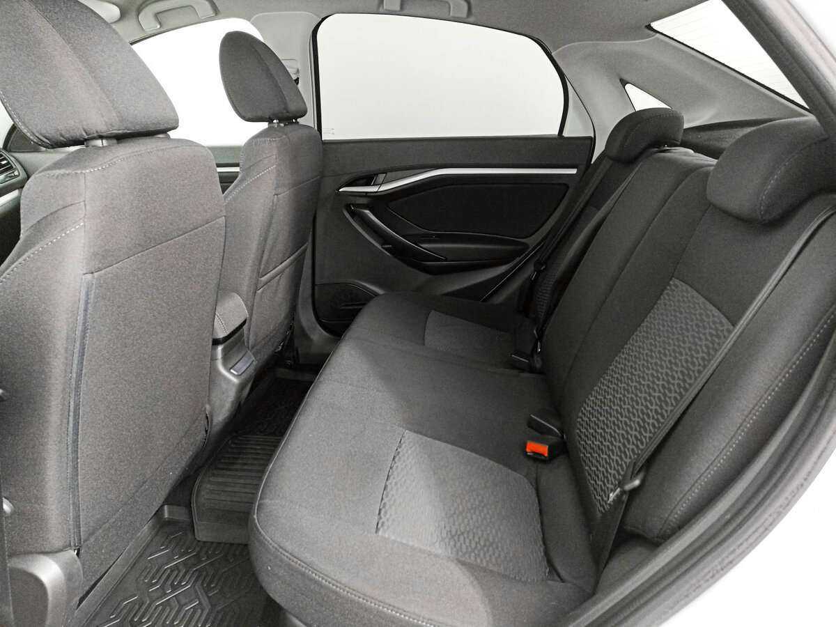 Lada (ВАЗ) Vesta б/у, 2020, Механическая. Фото: #9