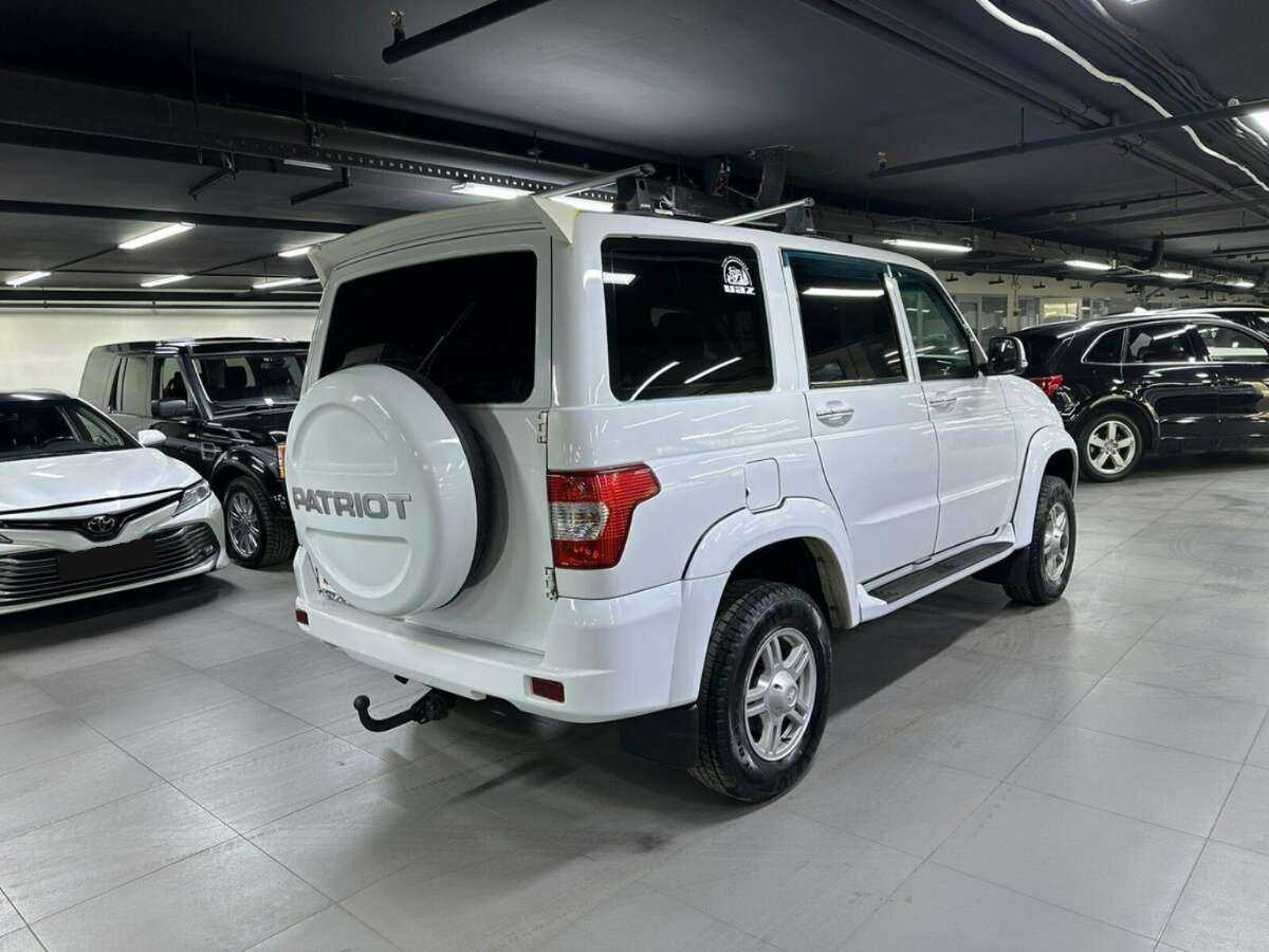 УАЗ Patriot б/у, 2018, Механическая. Фото: #3