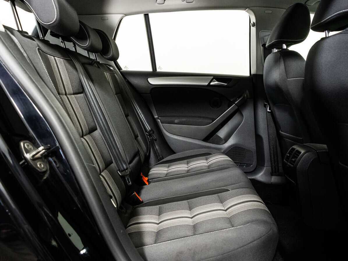 Volkswagen Golf б/у, 2012, Механическая. Фото: #13