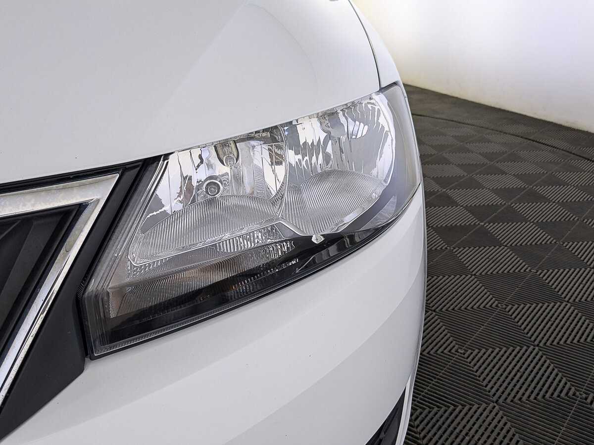 Skoda Rapid б/у, 2017, Механическая. Фото: #10