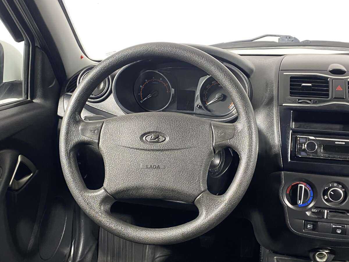 Lada (ВАЗ) Granta б/у, 2022, Механическая. Фото: #11