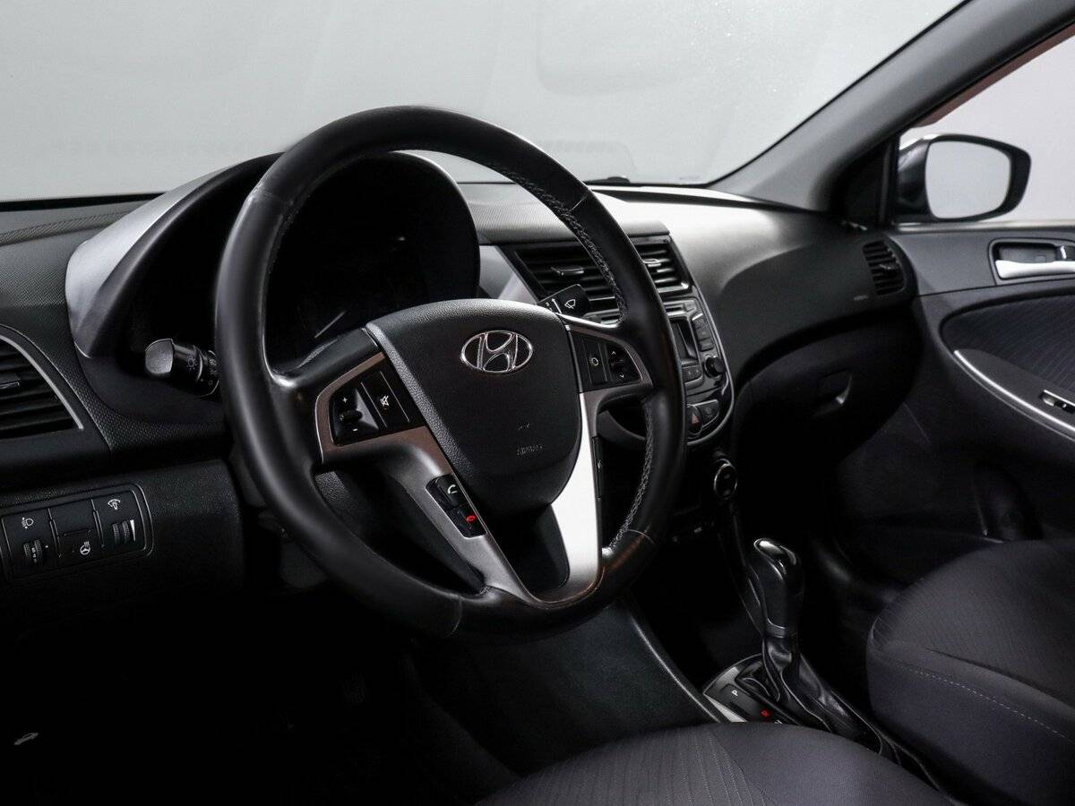 Hyundai Solaris б/у, 2015, Автоматическая. Фото: #10