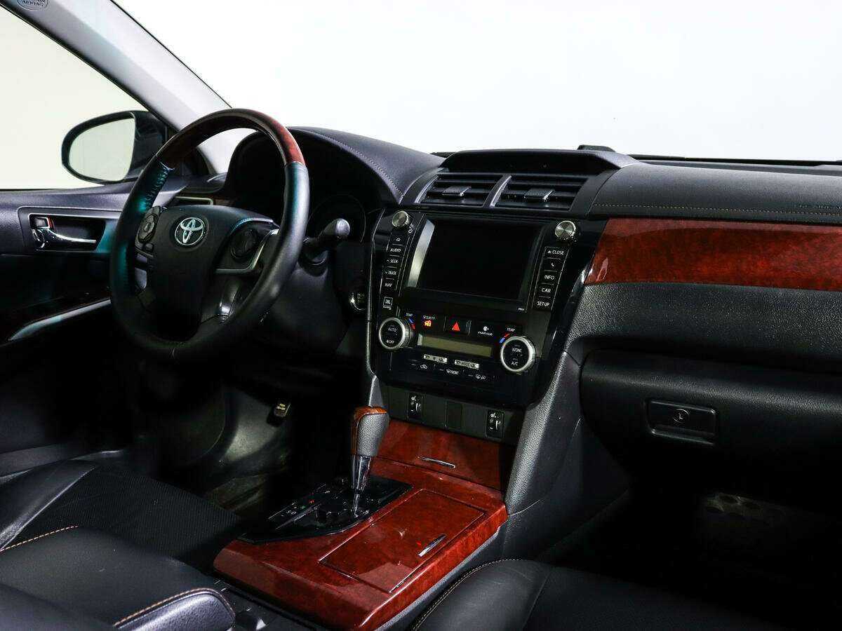Toyota Camry б/у, 2012, Автоматическая. Фото: #6
