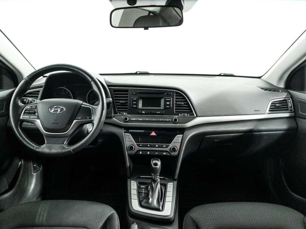 Hyundai Elantra б/у, 2017, Автоматическая. Фото: #12