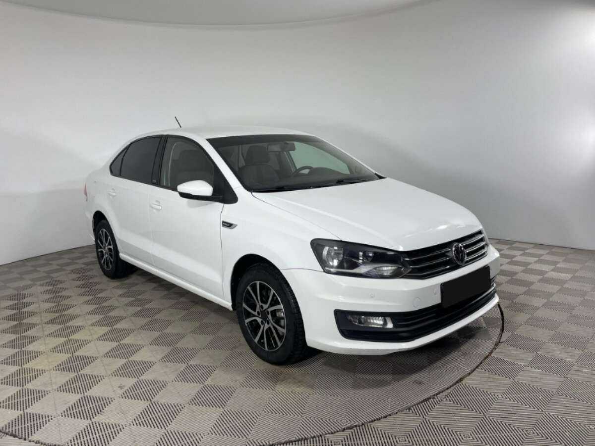 Volkswagen Polo б/у, 2016, Автоматическая. Фото: #2