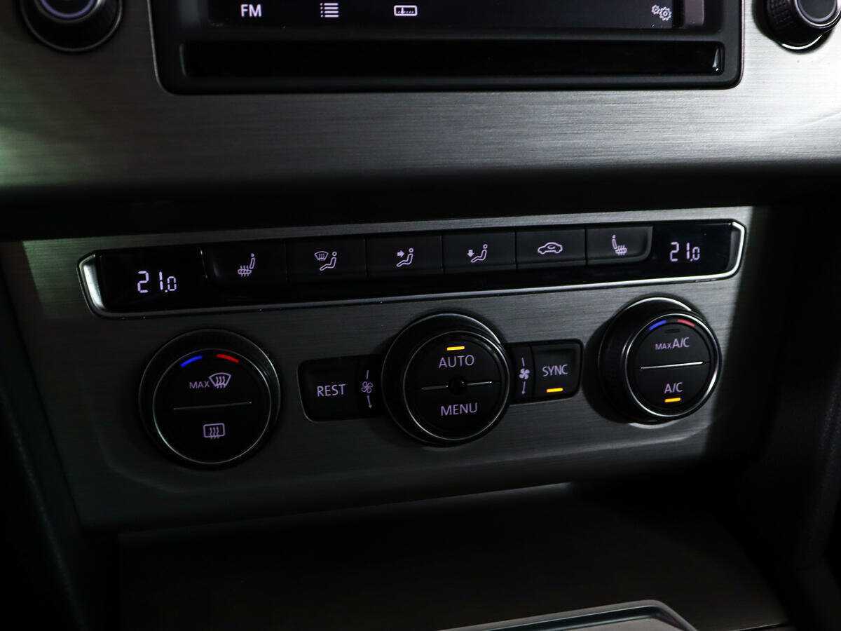 Volkswagen Passat б/у, 2016, Роботизированная. Фото: #13