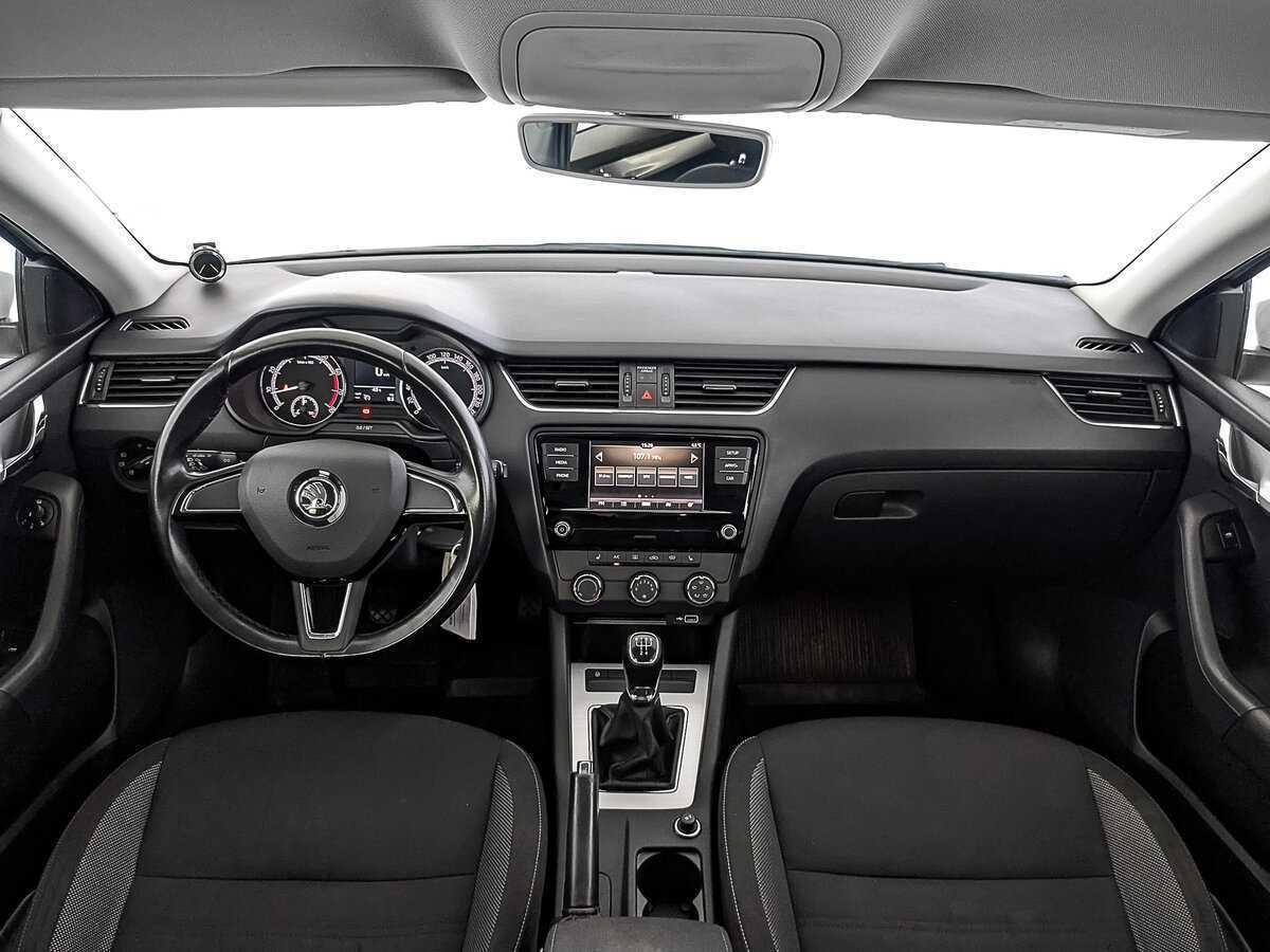 Skoda Octavia б/у, 2019, Механическая. Фото: #13