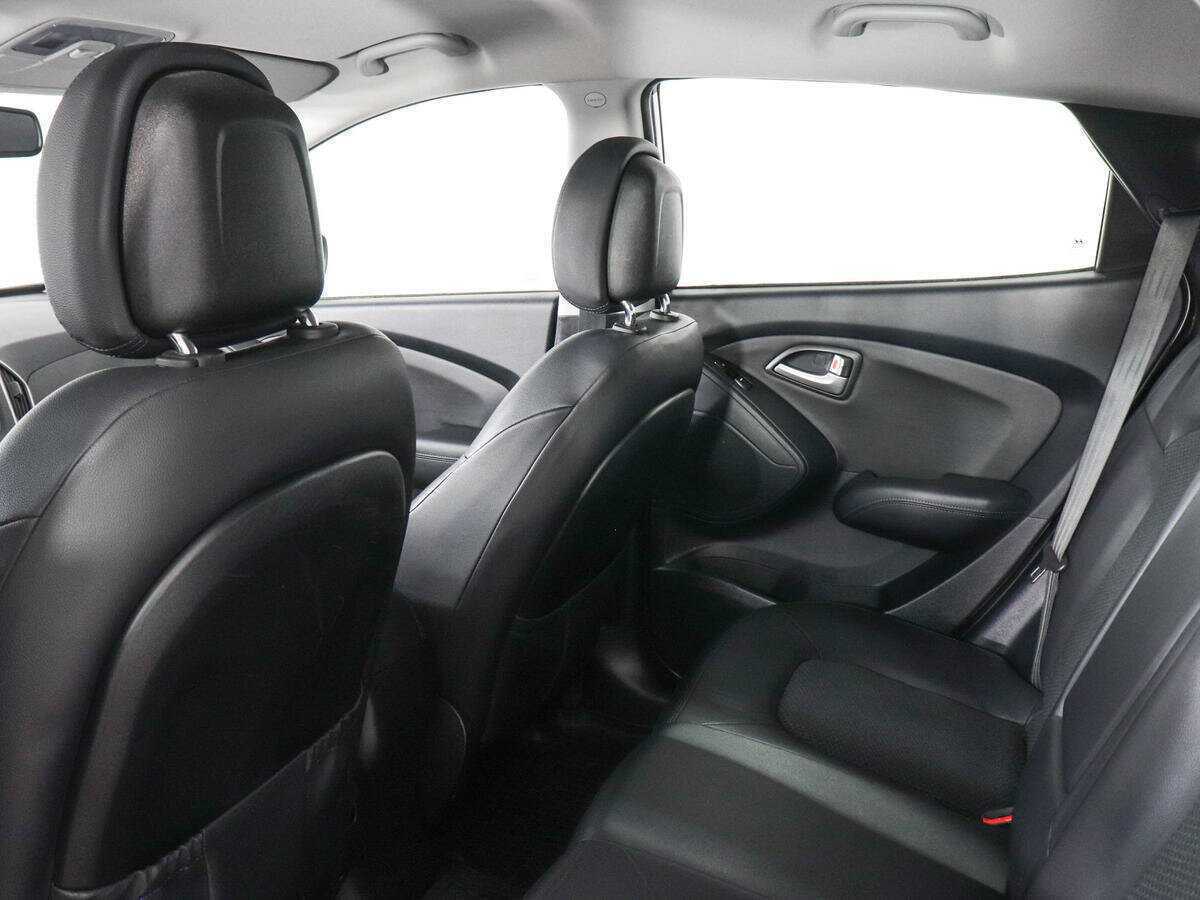 Hyundai ix35 б/у, 2012, Автоматическая. Фото: #11