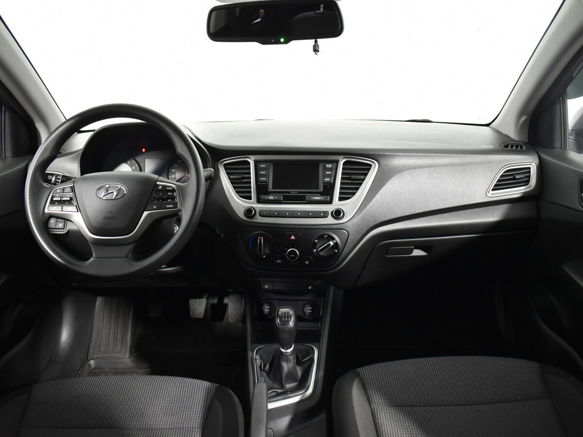 Hyundai Solaris б/у, 2021, Механическая. Фото: #10