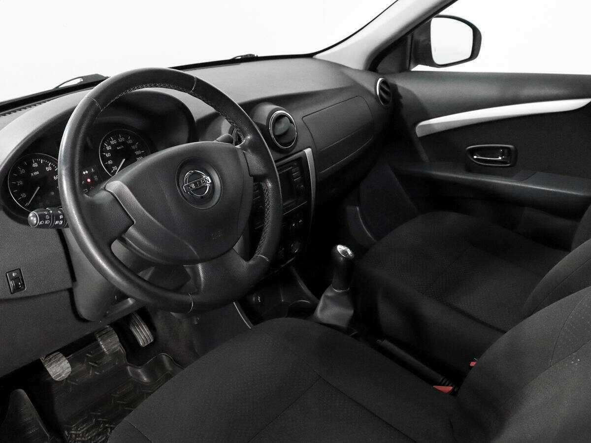 Nissan Almera б/у, 2015, Механическая. Фото: #6