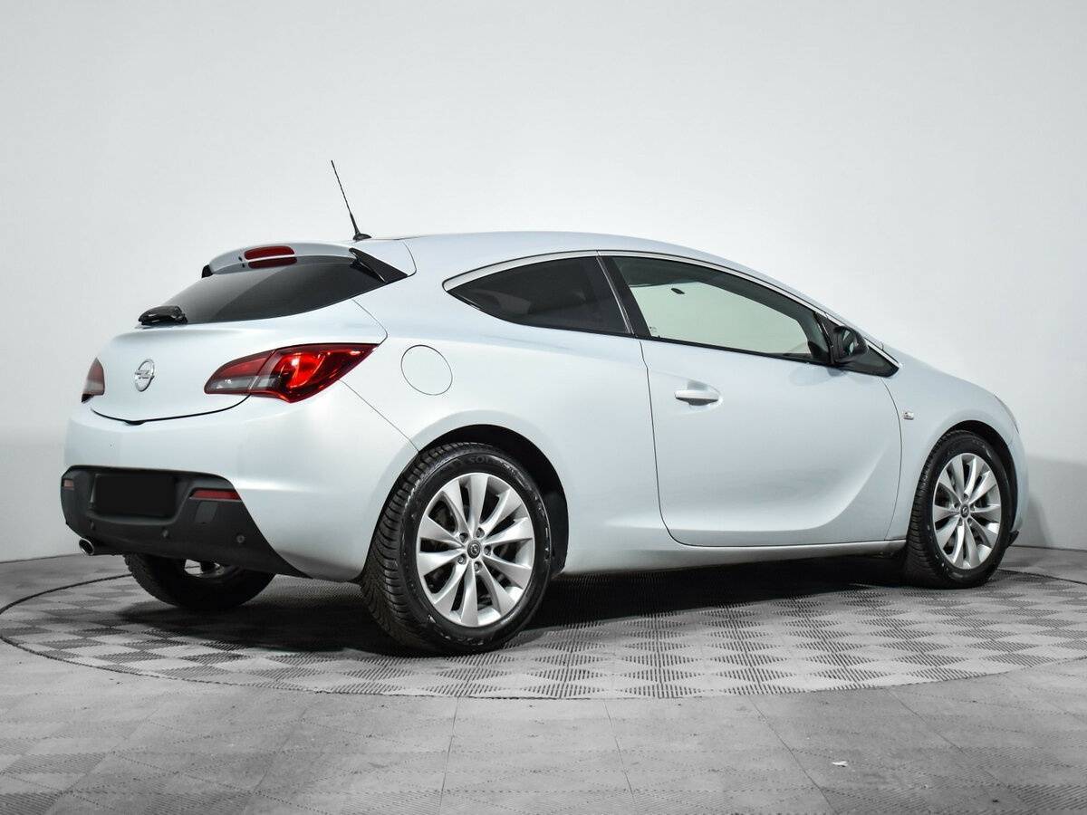 Opel Astra б/у, 2012, Автоматическая. Фото: #4