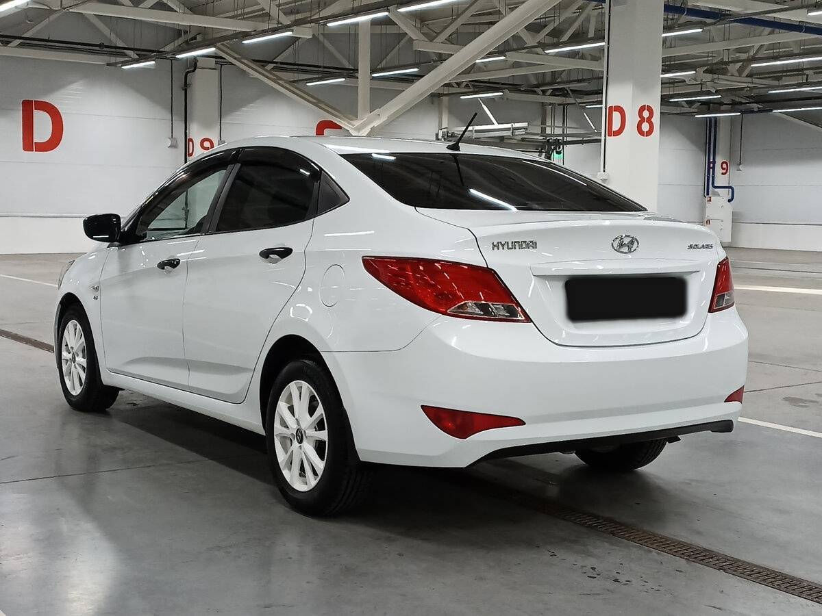 Hyundai Solaris б/у, 2015, Механическая. Фото: #6