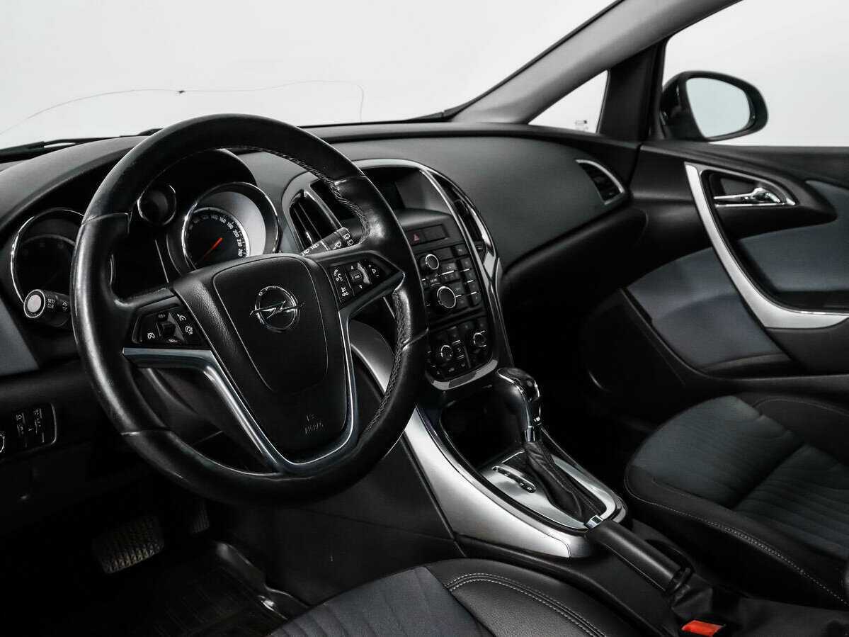 Opel Astra б/у, 2013, Автоматическая. Фото: #8