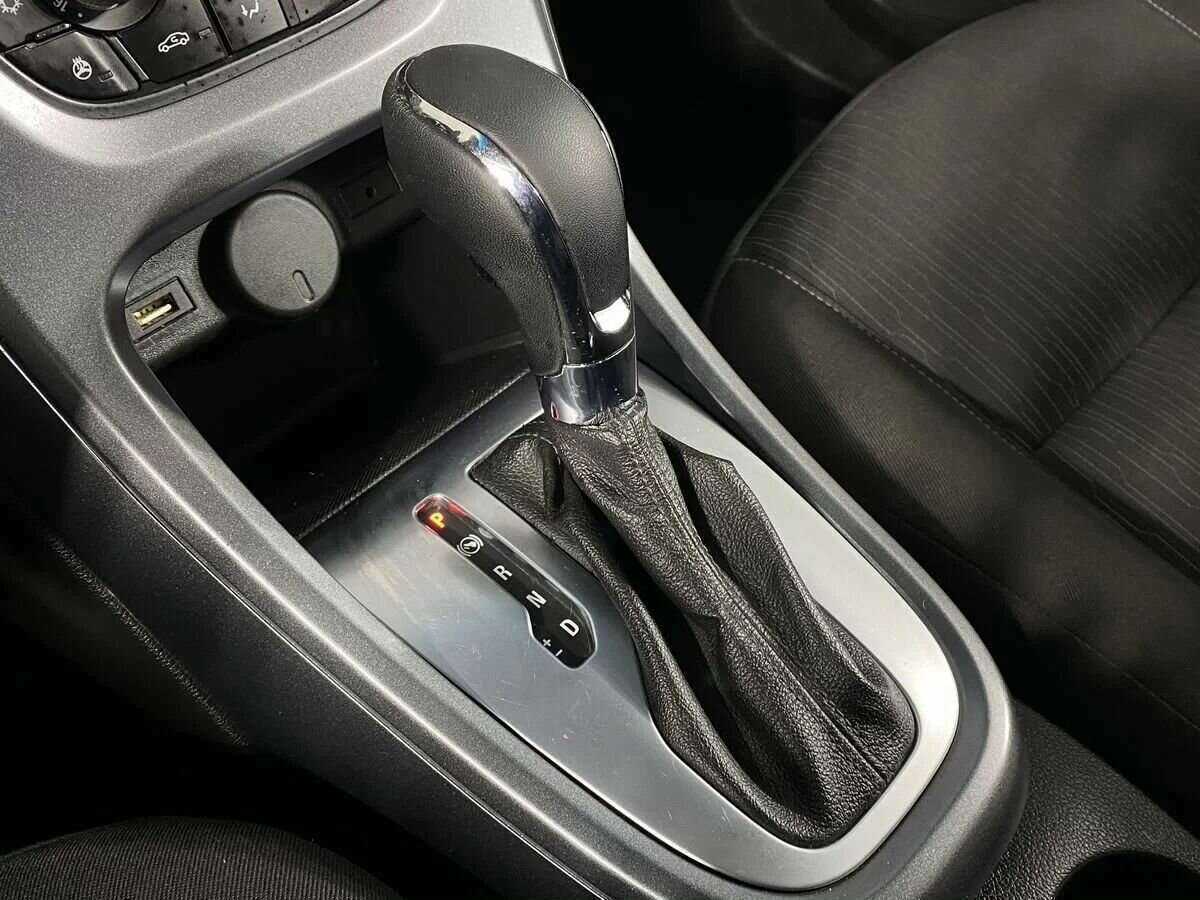 Opel Astra б/у, 2013, Автоматическая. Фото: #15