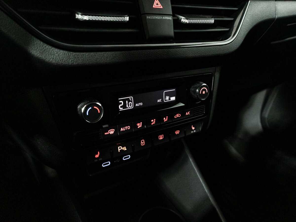 Volkswagen Polo б/у, 2020, Автоматическая. Фото: #17