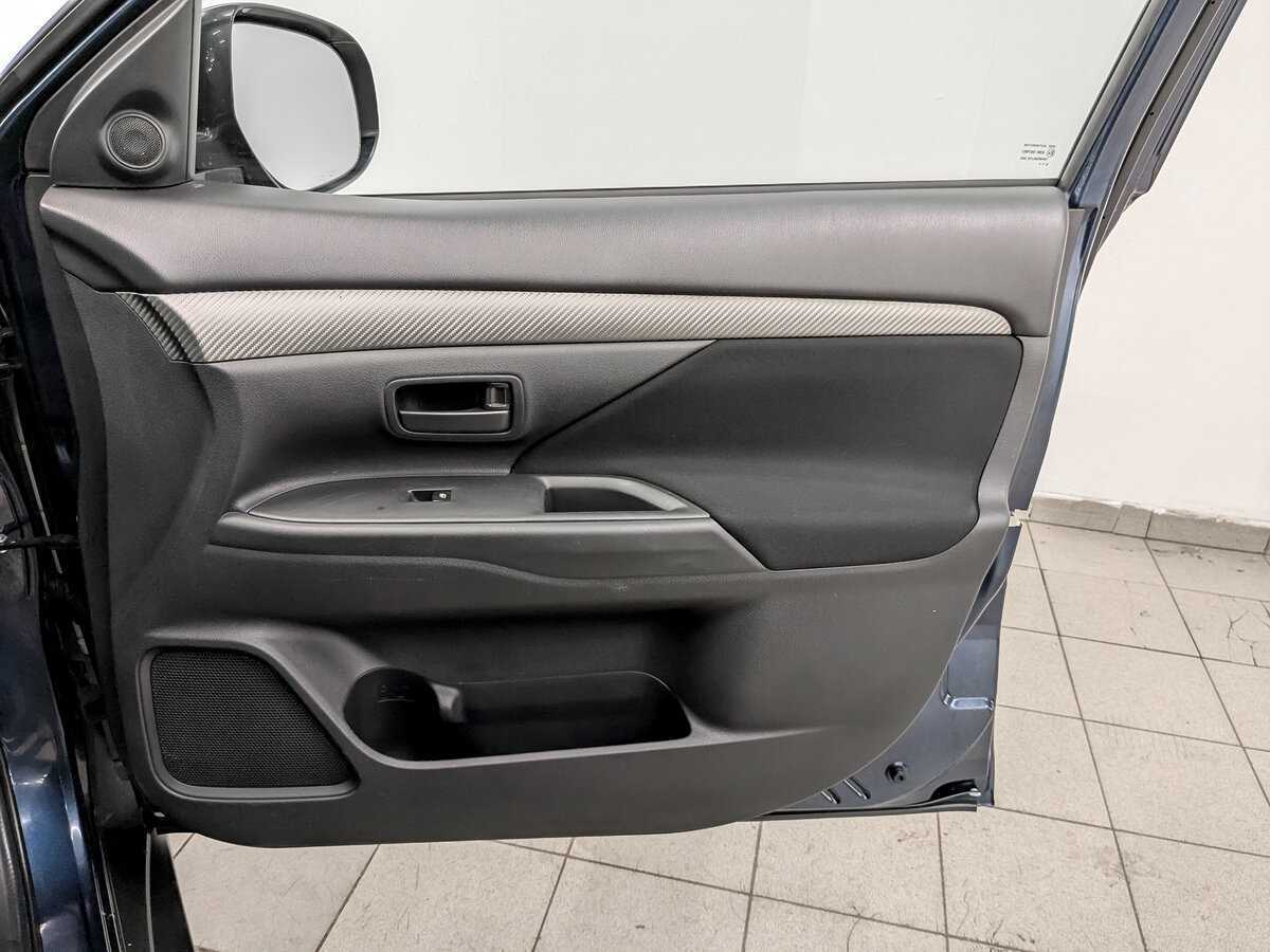 Mitsubishi Outlander б/у, 2017, Вариатор. Фото: #23